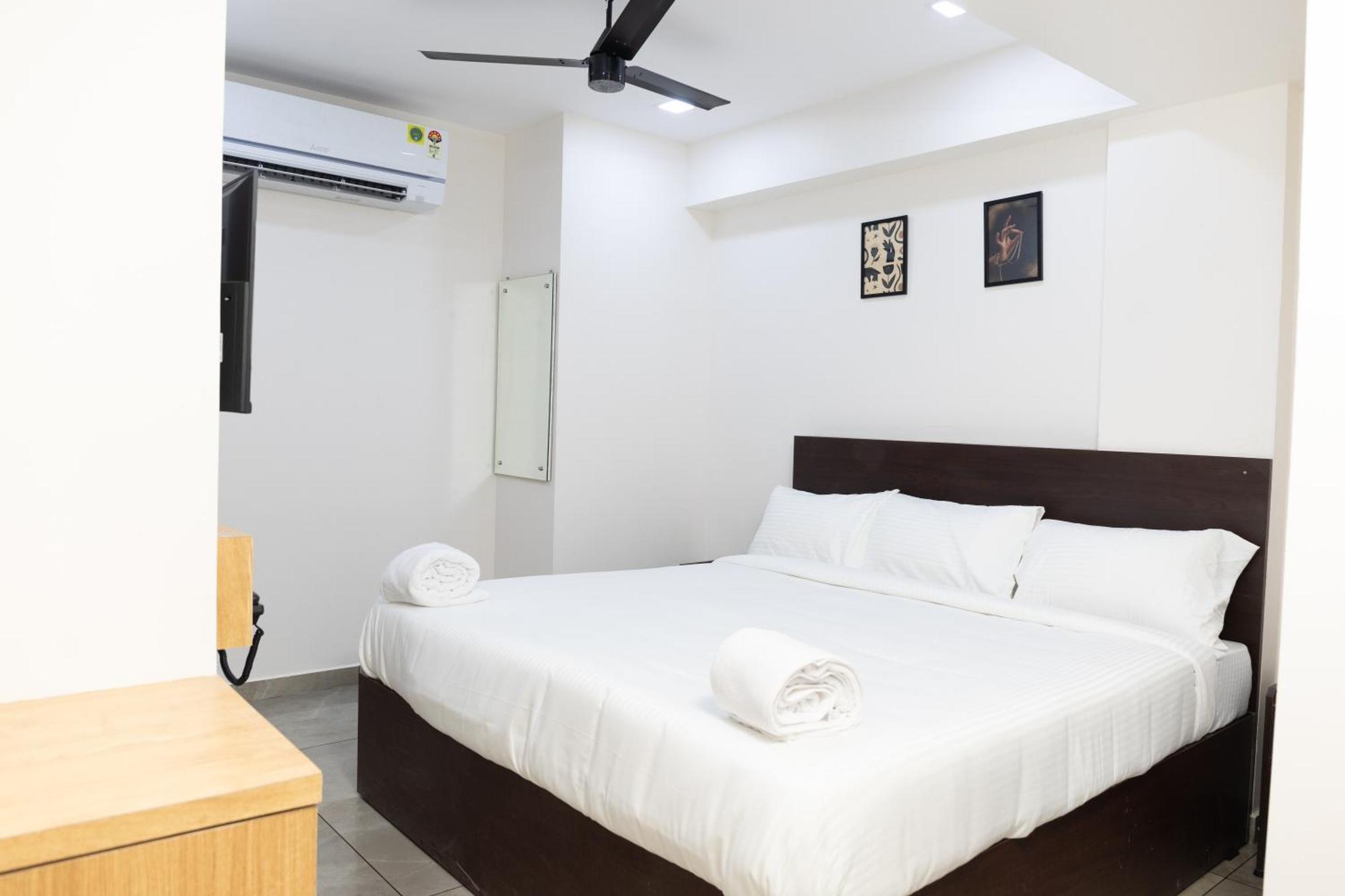 Reach Inn Kochi Exterior foto