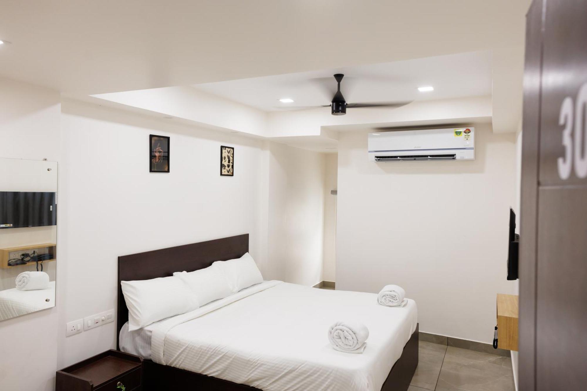 Reach Inn Kochi Exterior foto
