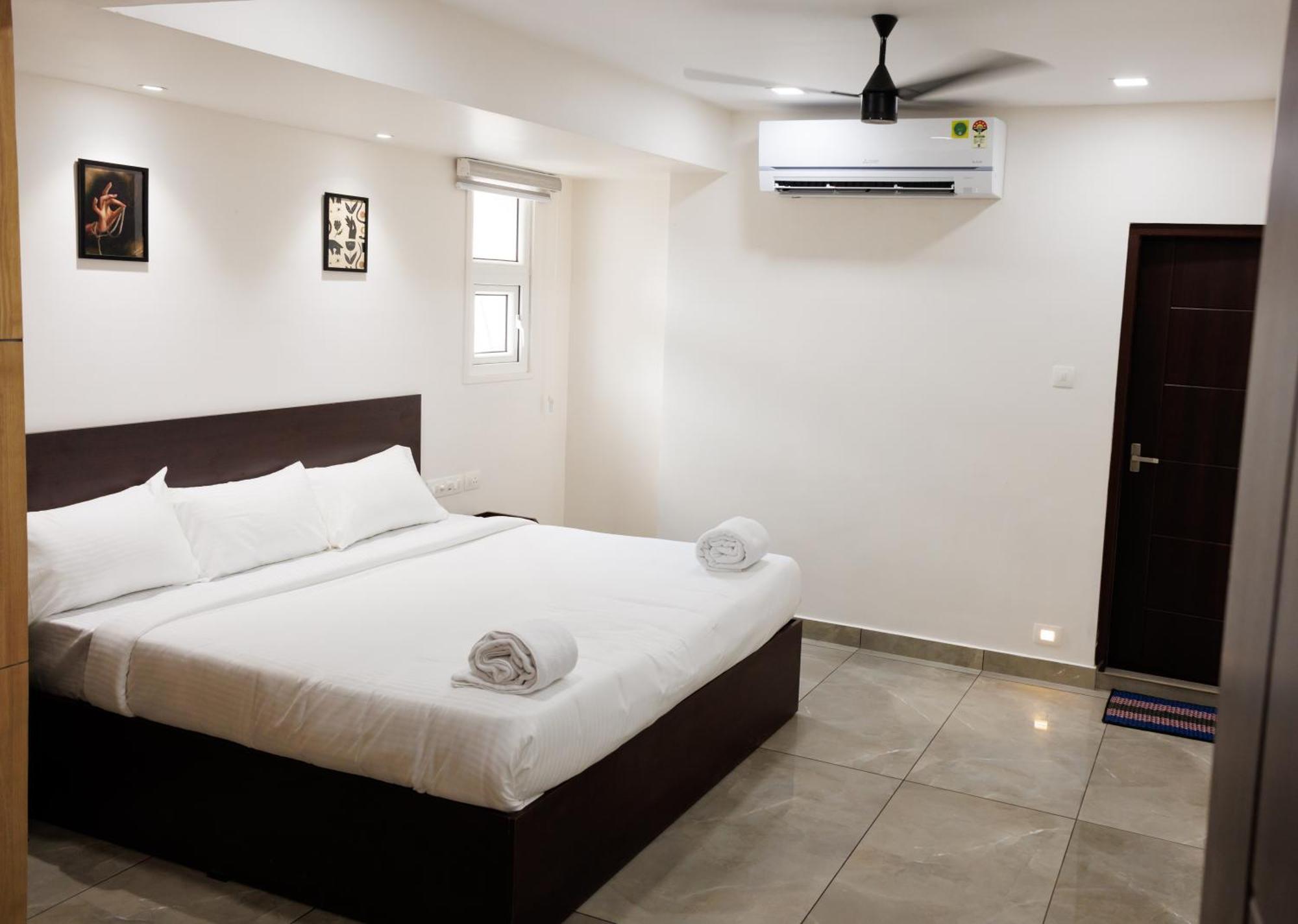 Reach Inn Kochi Exterior foto