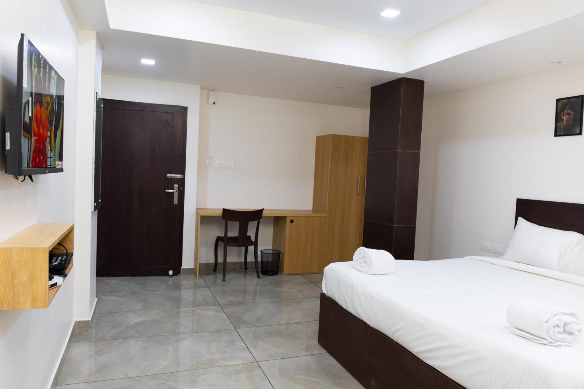 Reach Inn Kochi Exterior foto