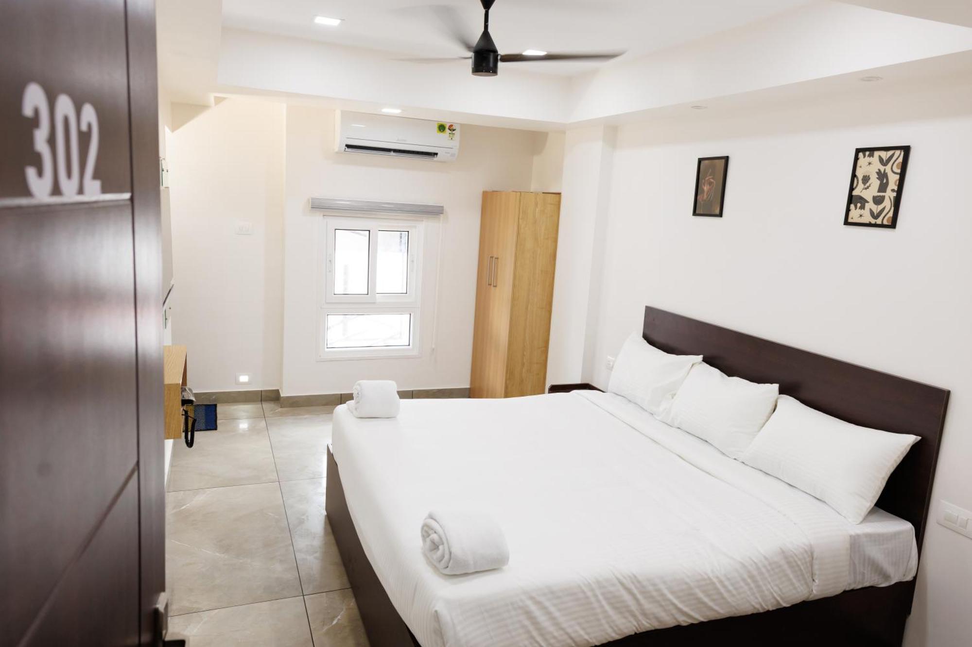 Reach Inn Kochi Exterior foto