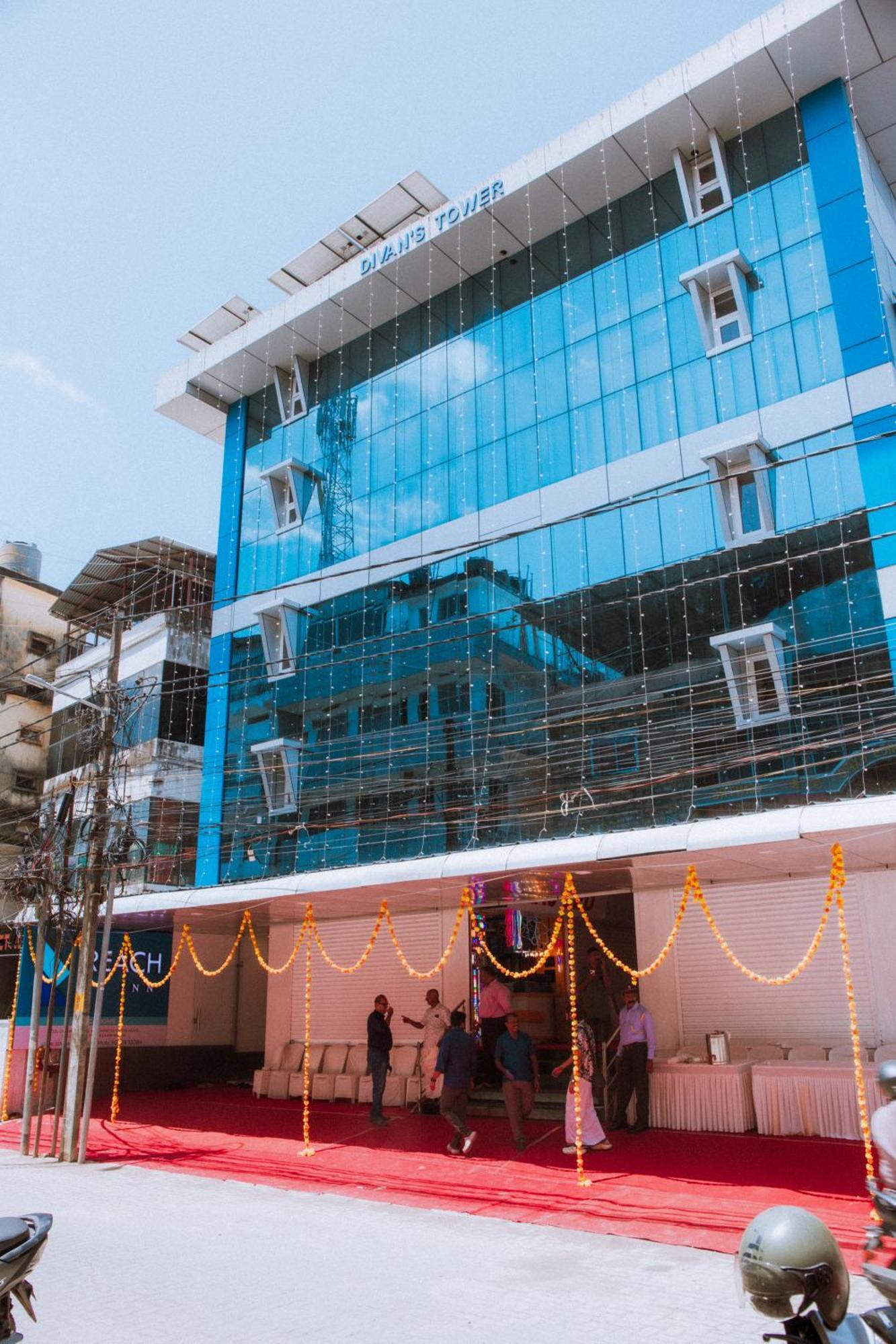 Reach Inn Kochi Exterior foto